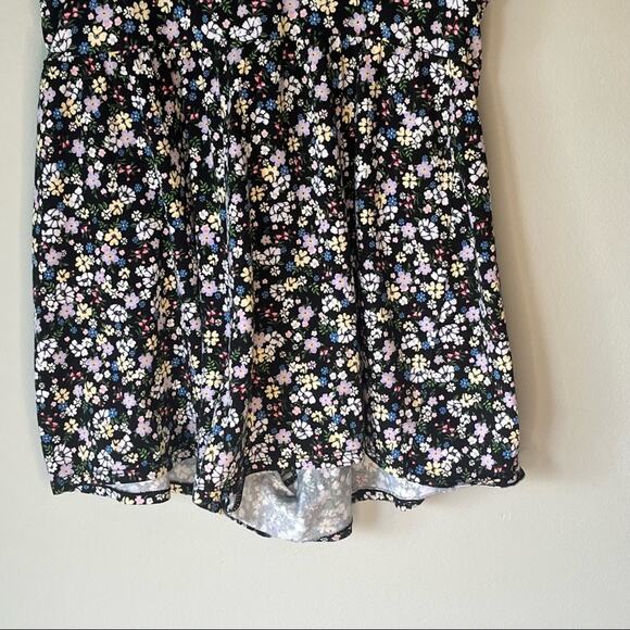 Divided H&M Black Floral Romper Size Medium - Picture 13 of 13